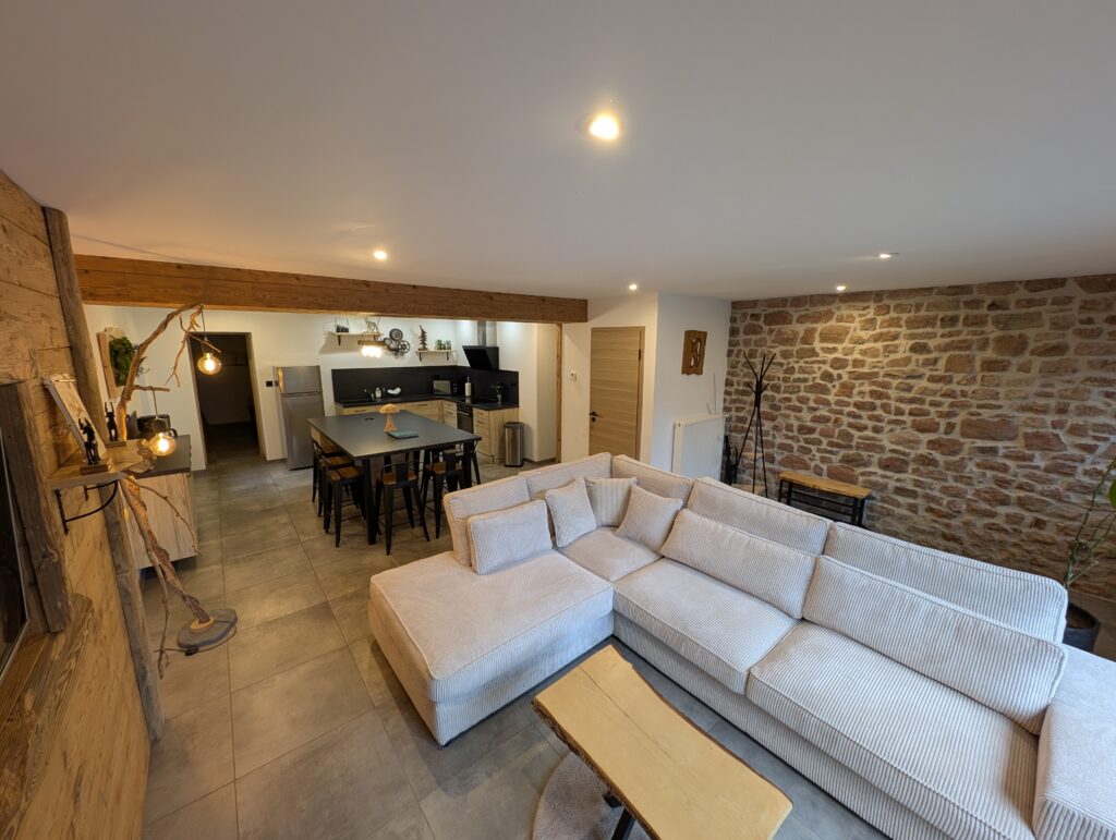 Cuisine ouverte sur le salon